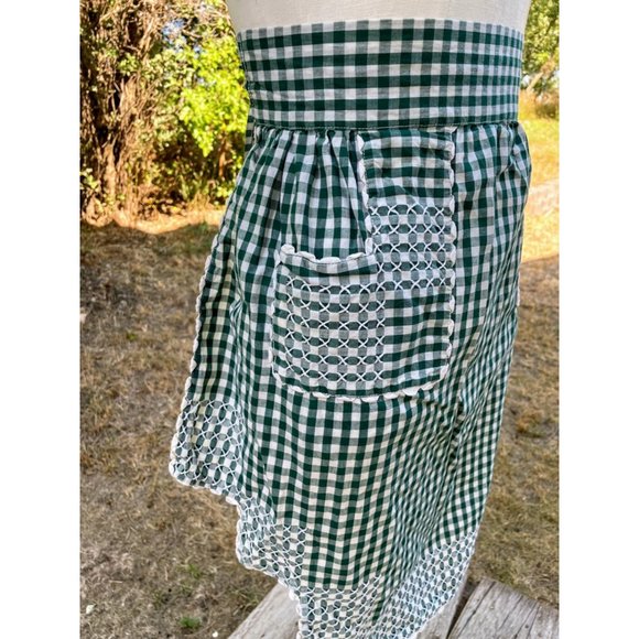 Vintage Half Apron Green Gingham Checked Smocked Apron Farmhouse - Picture 6 of 9